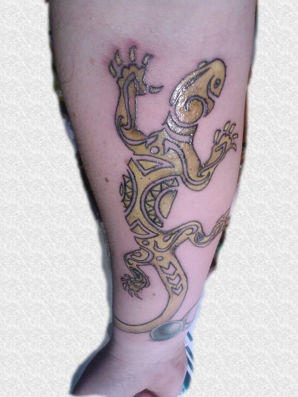 Te arata&acute;i ataata - Lizard tattoo
